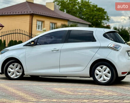 Білий Рено Зое, об'ємом двигуна 0 л та пробігом 129 тис. км за 6699 $, фото 27 на Automoto.ua