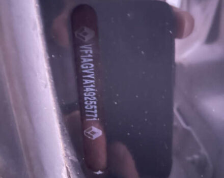 Белый Рено Зое, объемом двигателя 0 л и пробегом 155 тыс. км за 6800 $, фото 16 на Automoto.ua