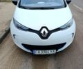 Белый Рено Зое, объемом двигателя 0 л и пробегом 183 тыс. км за 7500 $, фото 1 на Automoto.ua