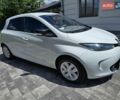 Белый Рено Зое, объемом двигателя 0 л и пробегом 166 тыс. км за 5999 $, фото 9 на Automoto.ua