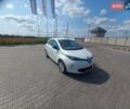 Белый Рено Зое, объемом двигателя 0 л и пробегом 150 тыс. км за 5600 $, фото 1 на Automoto.ua