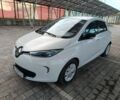 Белый Рено Зое, объемом двигателя 0 л и пробегом 57 тыс. км за 5650 $, фото 1 на Automoto.ua