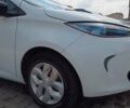 Белый Рено Зое, объемом двигателя 0 л и пробегом 53 тыс. км за 6000 $, фото 12 на Automoto.ua