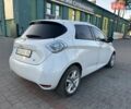 Белый Рено Зое, объемом двигателя 0 л и пробегом 120 тыс. км за 5999 $, фото 14 на Automoto.ua