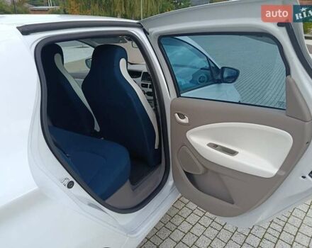Білий Рено Зое, об'ємом двигуна 0 л та пробігом 53 тис. км за 6150 $, фото 11 на Automoto.ua