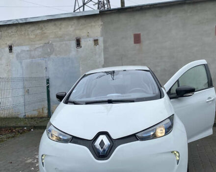 Белый Рено Зое, объемом двигателя 0 л и пробегом 211 тыс. км за 5800 $, фото 15 на Automoto.ua