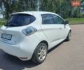 Белый Рено Зое, объемом двигателя 0 л и пробегом 146 тыс. км за 5600 $, фото 5 на Automoto.ua
