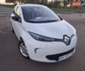 Белый Рено Зое, объемом двигателя 0 л и пробегом 144 тыс. км за 6300 $, фото 1 на Automoto.ua