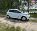Белый Рено Зое, объемом двигателя 0 л и пробегом 144 тыс. км за 5999 $, фото 1 на Automoto.ua