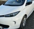 Белый Рено Зое, объемом двигателя 0 л и пробегом 75 тыс. км за 6400 $, фото 1 на Automoto.ua