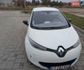 Белый Рено Зое, объемом двигателя 0 л и пробегом 154 тыс. км за 5700 $, фото 13 на Automoto.ua
