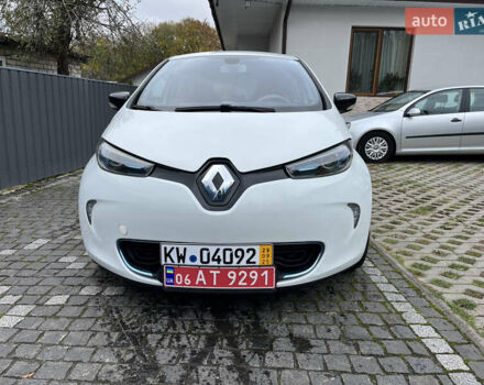 Рено Зое 2013 в Житомире на Automoto.ua Белый Рено Зое, объемом двигателя 0 л и пробегом 130 тыс. км за 6300 $, фото 3 на Automoto.ua