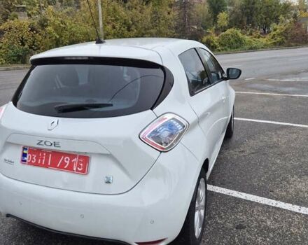 Белый Рено Зое, объемом двигателя 0 л и пробегом 138 тыс. км за 6700 $, фото 11 на Automoto.ua