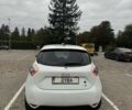 Белый Рено Зое, объемом двигателя 0 л и пробегом 100 тыс. км за 6500 $, фото 5 на Automoto.ua