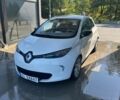 Белый Рено Зое, объемом двигателя 0 л и пробегом 88 тыс. км за 4999 $, фото 1 на Automoto.ua