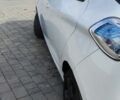 Белый Рено Зое, объемом двигателя 0 л и пробегом 78 тыс. км за 6400 $, фото 5 на Automoto.ua