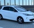 Белый Рено Зое, объемом двигателя 0 л и пробегом 87 тыс. км за 6999 $, фото 2 на Automoto.ua