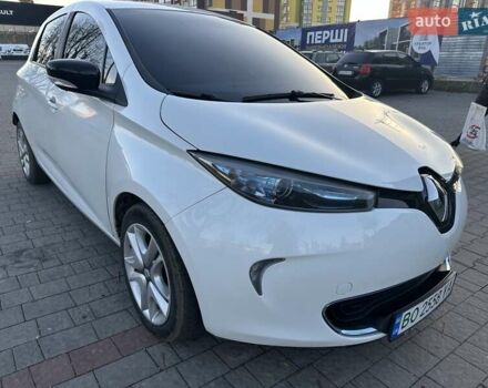 Белый Рено Зое, объемом двигателя 0 л и пробегом 120 тыс. км за 5999 $, фото 12 на Automoto.ua
