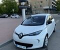 Белый Рено Зое, объемом двигателя 0 л и пробегом 132 тыс. км за 6500 $, фото 3 на Automoto.ua