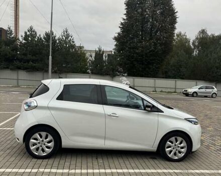 Белый Рено Зое, объемом двигателя 0 л и пробегом 100 тыс. км за 6500 $, фото 7 на Automoto.ua