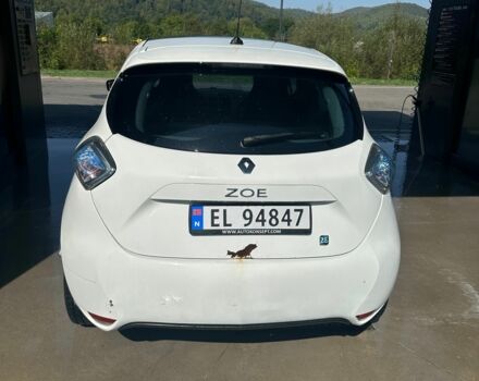 Белый Рено Зое, объемом двигателя 0 л и пробегом 88 тыс. км за 4999 $, фото 4 на Automoto.ua
