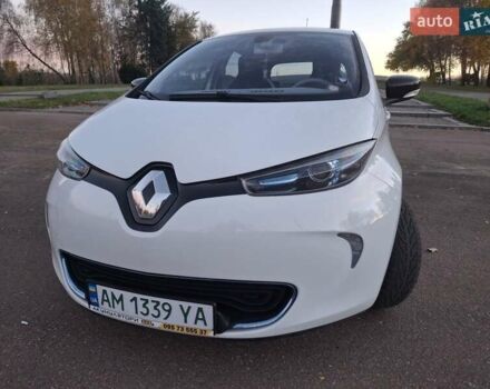 Белый Рено Зое, объемом двигателя 0 л и пробегом 144 тыс. км за 6300 $, фото 4 на Automoto.ua