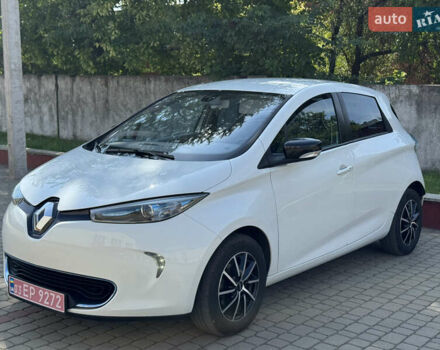 Белый Рено Зое, объемом двигателя 0 л и пробегом 155 тыс. км за 6300 $, фото 1 на Automoto.ua