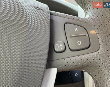 Білий Рено Зое, об'ємом двигуна 0 л та пробігом 129 тис. км за 6699 $, фото 71 на Automoto.ua