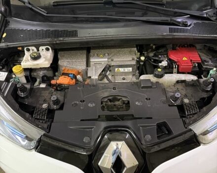 Білий Рено Зое, об'ємом двигуна 0 л та пробігом 135 тис. км за 5350 $, фото 20 на Automoto.ua
