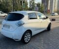 Белый Рено Зое, объемом двигателя 0 л и пробегом 192 тыс. км за 5900 $, фото 4 на Automoto.ua