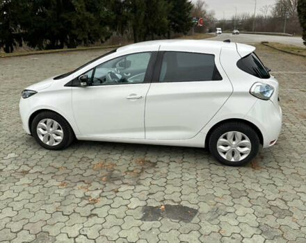 Білий Рено Зое, об'ємом двигуна 0 л та пробігом 72 тис. км за 5999 $, фото 23 на Automoto.ua