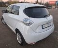 Белый Рено Зое, объемом двигателя 0 л и пробегом 144 тыс. км за 5999 $, фото 3 на Automoto.ua