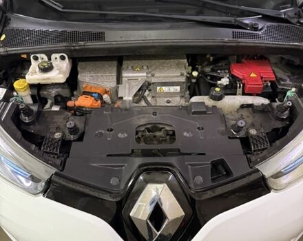 Білий Рено Зое, об'ємом двигуна 0 л та пробігом 135 тис. км за 5350 $, фото 21 на Automoto.ua