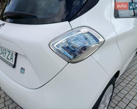Білий Рено Зое, об'ємом двигуна 0 л та пробігом 53 тис. км за 6150 $, фото 2 на Automoto.ua