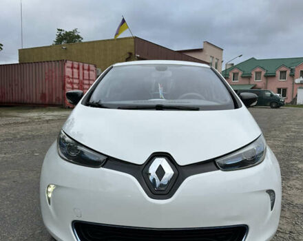 Белый Рено Зое, объемом двигателя 0 л и пробегом 104 тыс. км за 6570 $, фото 35 на Automoto.ua