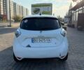 Белый Рено Зое, объемом двигателя 0 л и пробегом 192 тыс. км за 5900 $, фото 5 на Automoto.ua