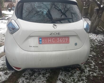 Белый Рено Зое, объемом двигателя 0 л и пробегом 150 тыс. км за 5550 $, фото 6 на Automoto.ua