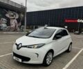 Белый Рено Зое, объемом двигателя 0 л и пробегом 100 тыс. км за 6500 $, фото 1 на Automoto.ua