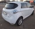 Белый Рено Зое, объемом двигателя 0 л и пробегом 144 тыс. км за 5999 $, фото 2 на Automoto.ua