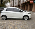 Белый Рено Зое, объемом двигателя 0 л и пробегом 80 тыс. км за 7400 $, фото 1 на Automoto.ua