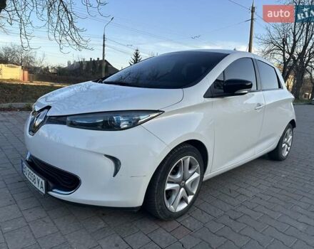 Белый Рено Зое, объемом двигателя 0 л и пробегом 120 тыс. км за 5999 $, фото 3 на Automoto.ua