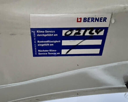 Белый Рено Зое, объемом двигателя 0 л и пробегом 80 тыс. км за 7400 $, фото 6 на Automoto.ua