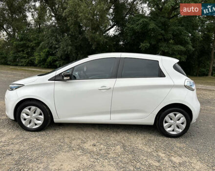 Белый Рено Зое, объемом двигателя 0 л и пробегом 104 тыс. км за 6570 $, фото 53 на Automoto.ua