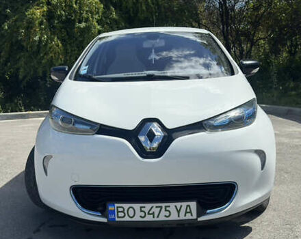 Белый Рено Зое, объемом двигателя 0 л и пробегом 160 тыс. км за 6350 $, фото 1 на Automoto.ua