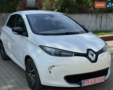 Белый Рено Зое, объемом двигателя 0 л и пробегом 155 тыс. км за 6300 $, фото 8 на Automoto.ua