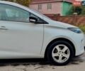 Білий Рено Зое, об'ємом двигуна 0 л та пробігом 84 тис. км за 6990 $, фото 4 на Automoto.ua