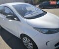 Белый Рено Зое, объемом двигателя 0 л и пробегом 88 тыс. км за 5899 $, фото 9 на Automoto.ua