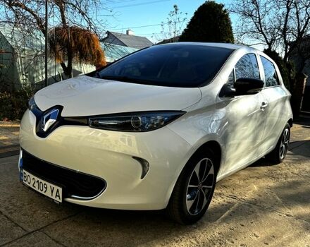 Білий Рено Зое, об'ємом двигуна 0 л та пробігом 67 тис. км за 9000 $, фото 1 на Automoto.ua
