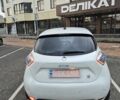 Белый Рено Зое, объемом двигателя 0 л и пробегом 135 тыс. км за 6499 $, фото 2 на Automoto.ua