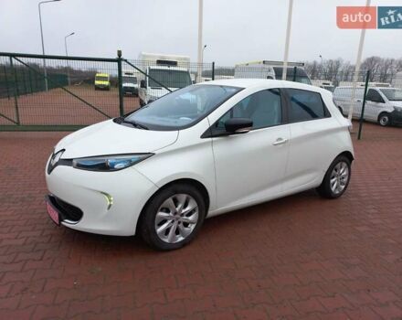 Белый Рено Зое, объемом двигателя 0 л и пробегом 150 тыс. км за 5550 $, фото 6 на Automoto.ua